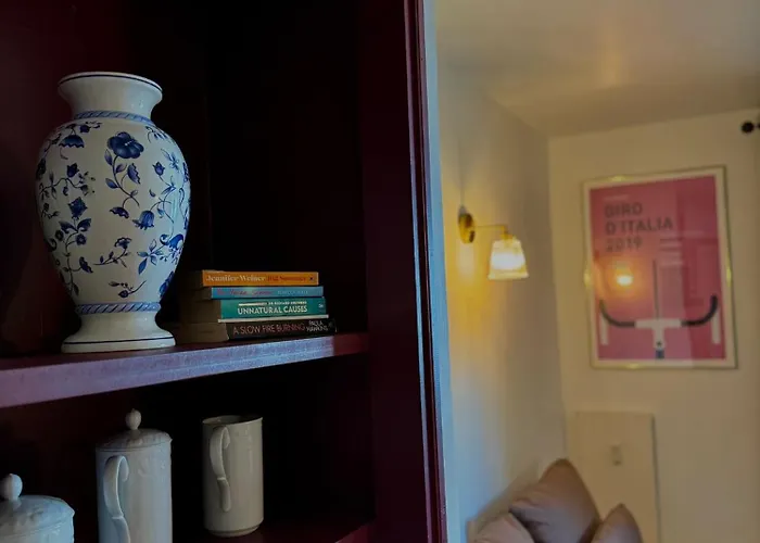 Le Petit Social Home